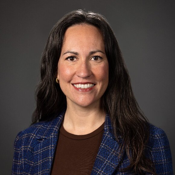 Meet your Posher, Caroline - Picture 1 of 2